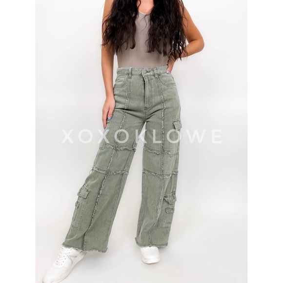POL Retro 90s Relaxed Fit Cargo Pants - Picture 3 of 16